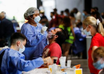 Reportaron 77 fallecidos y 4.690 nuevos contagios de coronavirus