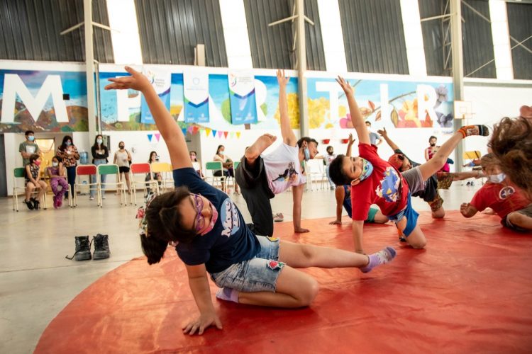 Teatro y danza formarán parte de la currícula en escuelas municipales
