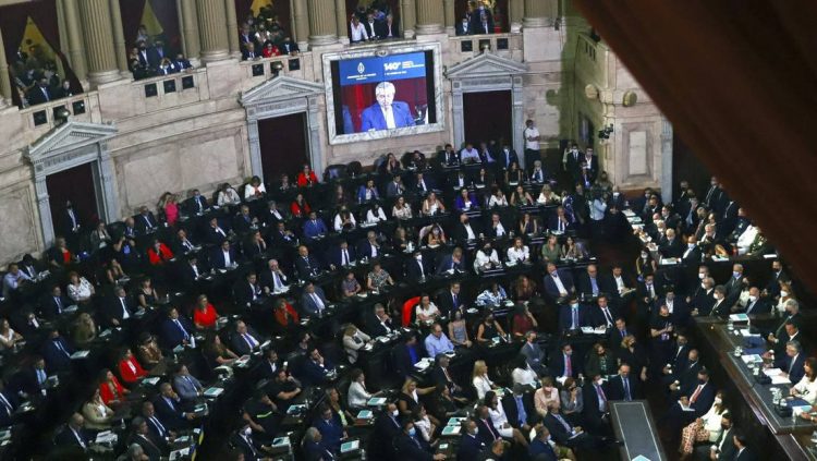 La deuda externa toma estado parlamentario