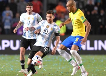 Brasil pretende jugar en Australia el clásico ante Argentina