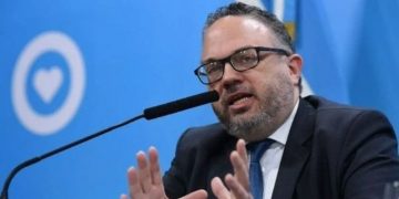 Kulfas instó a los empresarios a que retrotraigan los precios injustificados