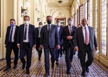 Gobernadores oficialistas y opositores se expresaron a favor del acuerdo con el FMI