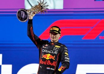 Verstappen se quedó con el Gran Premio de Arabia Saudita