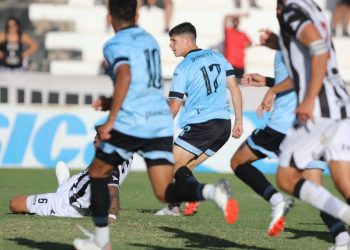 Belgrano ganó y es el único puntero