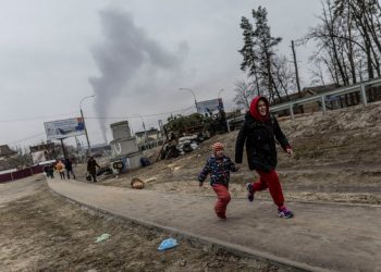 Fracasan los planes de evacuación en Ucrania y Rusia redobla sus ataques