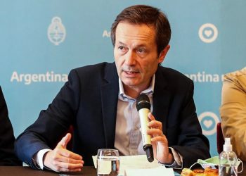 El Gobierno adelantó que trabaja en la regulación de las redes para “dejar de intoxicar la democracia”