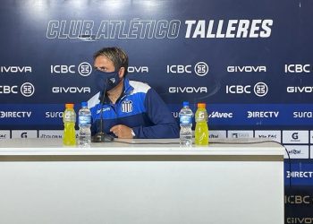 Hoyos habló de su continuidad como DT de Talleres