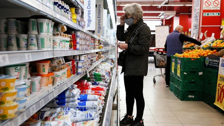 Los alimentos y bebidas vuelven a presionar sobre la inflación en mayo