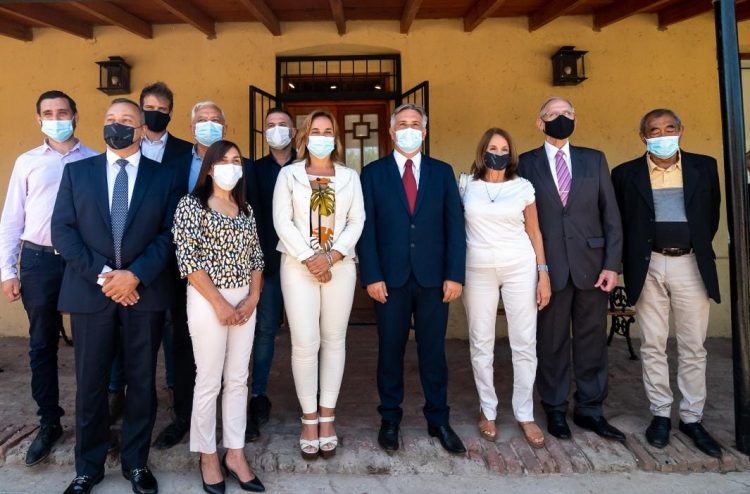 Nueve intendencias avanzan en la creación del Ente Intermunicipal