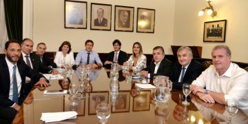 Tras quedar expuestas las diferencias por el FMI, Juntos por el Cambio buscó una foto de unidad