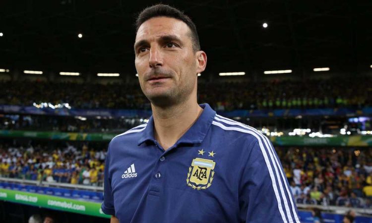 Scaloni criticó el fallo de la FIFA: "Me parece totalmente injusto"