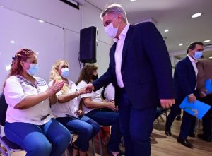 Habrá un piso de 50% para mujeres en el próximo sorteo de chapas para taxis y remises