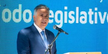 En la apertura de las sesiones ordinarias Llaryora condenó la invasión rusa en Ucrania  