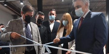 Llaryora inauguró un centro de atención para migrantes y refugiados