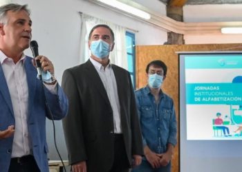 Docentes se capacitan en educación digital, programación y robótica