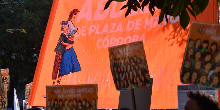 En Córdoba se escucharon consignas contra el FMI, el poder económico, mediático y la Justicia