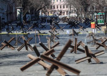 Rechazan el ultimátum en Mariupol y atacan Odessa