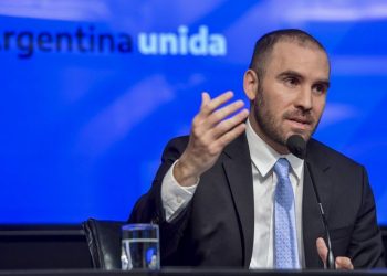 Guzmán afirmó que si el Congreso aprueba el programa, el FMI desembolsaría 9800 millones de dólares