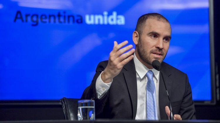 Guzmán descartó cualquier posibilidad de un default de la deuda en pesos