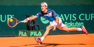 Schwartzman, de menos a más, venció a Machac y Argentina sueña