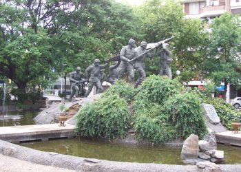 El Concejo Deliberante renombró a la Plaza de la Intendencia como «Héroes de Malvinas»