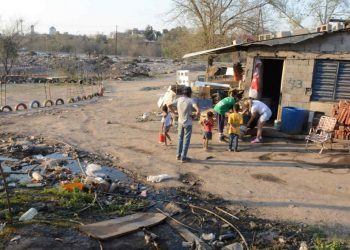 Los planes sociales atenuaron levemente la pobreza en Córdoba
