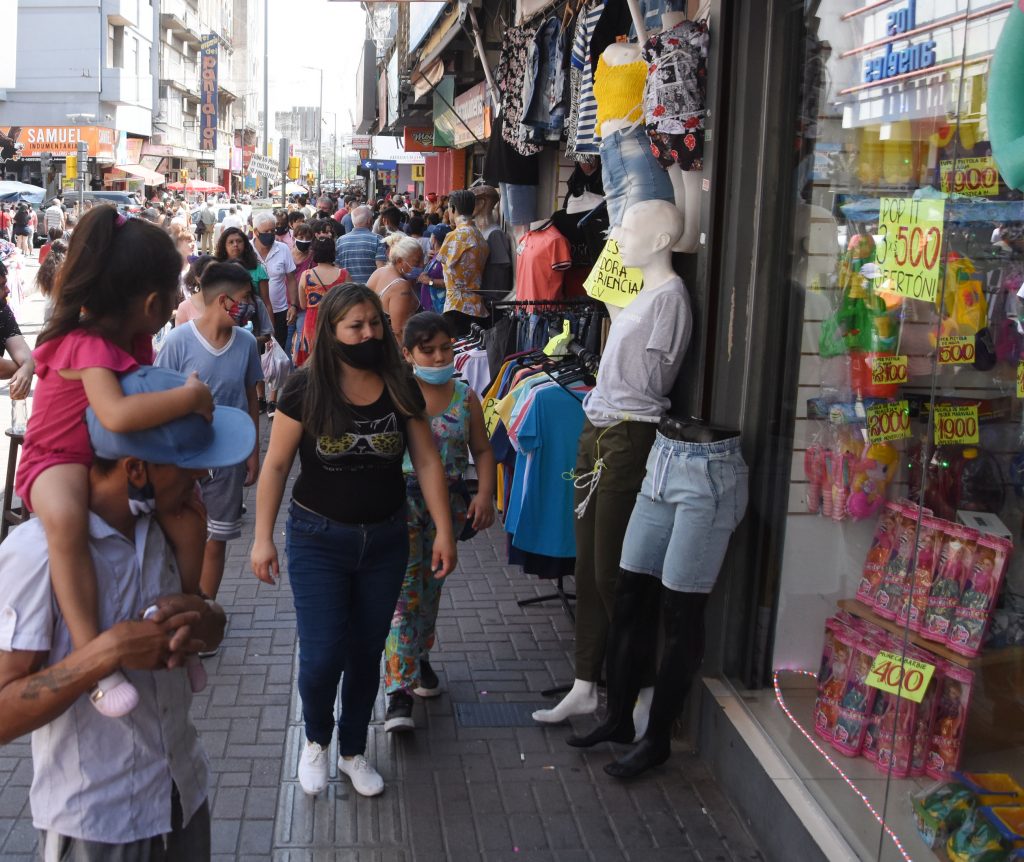 Las ventas minoristas crecieron más de un 20% interanual en febrero