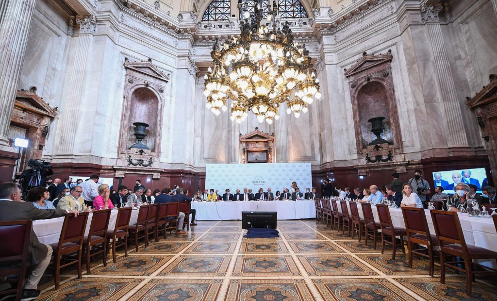 Con los tiempos justos, el Senado tratará hoy el acuerdo con el FMI