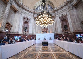 Avanzó el acuerdo con el FMI y logró dictamen favorable en el Senado