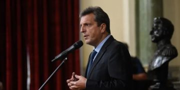 Massa prepara el llamado al diálogo para la oposición