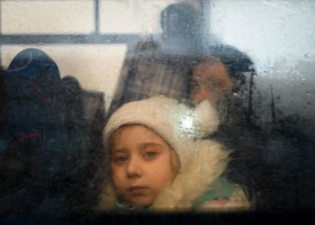 Abrirán corredores humanitarios para evacuar civiles