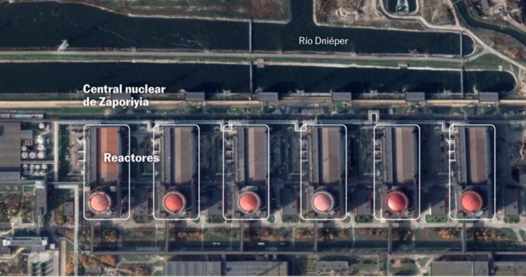 La central nuclear de Zaporiyia tiene seis reactores operativos que producen una quinta parte de la energía en Ucrania.