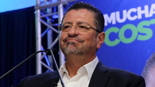 El economista Rodrigo Chaves ganó la presidencia de Costa Rica con más del 52% de los votos