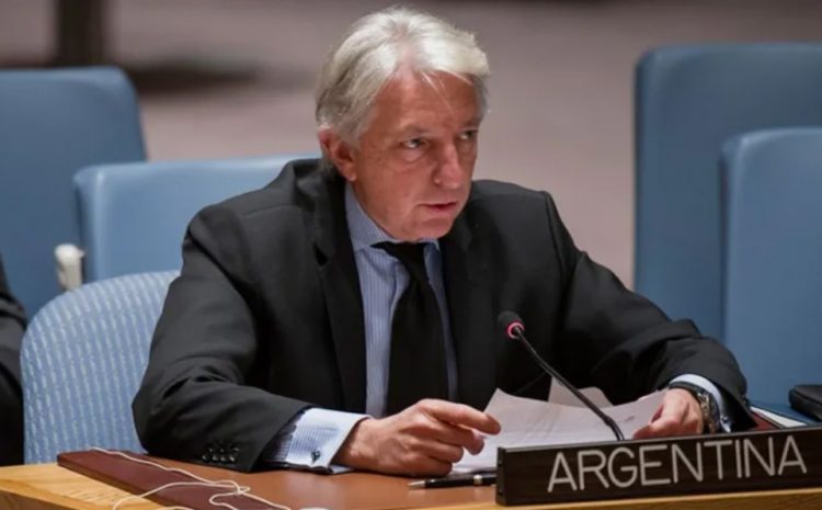 Aseguran que Foradori estaba “ebrio” cuando negoció sobre las Islas Malvinas.