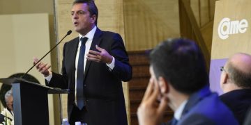 Massa y Manzur buscan bajarle el tono a la pelea dentro del FdT