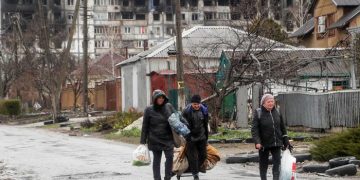 Ucrania reabre corredores humanitarios luego de haber sido cerrarlos por ataques rusos