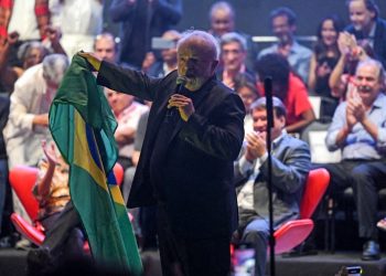 Lula prometió una reforma tributaria y cambios en la legislación laboral