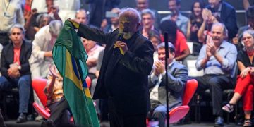 Lula prometió una reforma tributaria y cambios en la legislación laboral