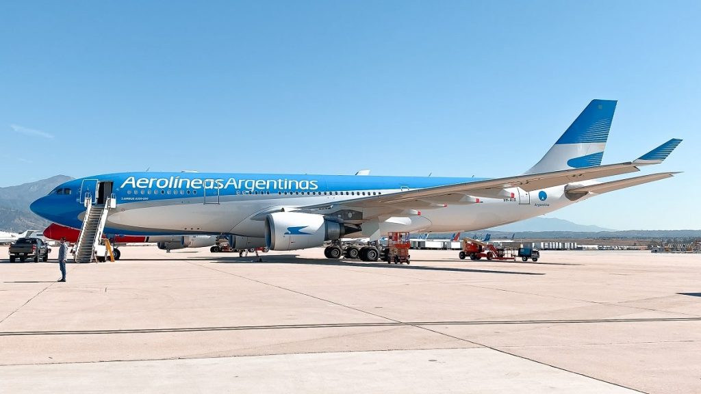 Aerolíneas retomaría los vuelos internacionales en diciembre