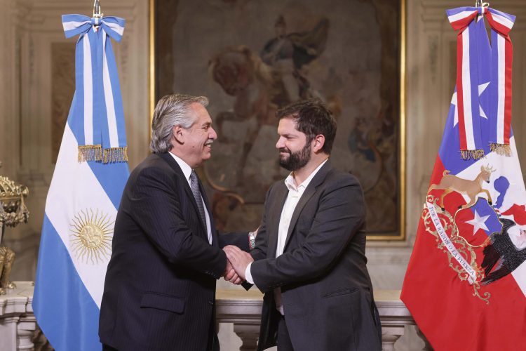 Boric destacó la "visiones de mundo" en común con la gestión de Fernández