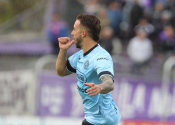 Belgrano le ganó a Villa Dálmine y estiró su ventaja