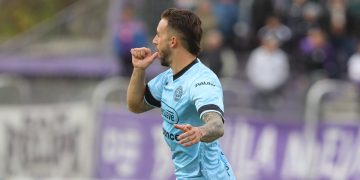 Belgrano le ganó a Villa Dálmine y estiró su ventaja