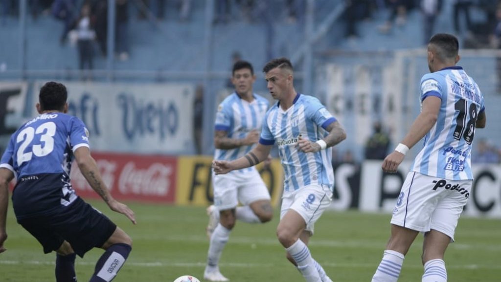 Talleres sufrió una dura derrota ante Atlético Tucumán