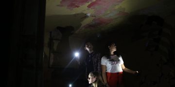 La Policía irrumpió en una obra de teatro (en plena función) por una denuncia equivocada