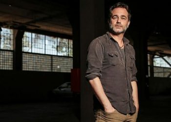 Gastón Pauls ratificó sus ideas terraplanistas y cuestionó la llegada del hombre a la luna