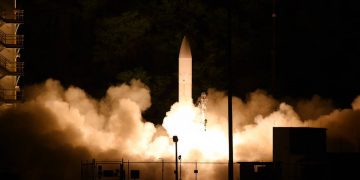 EE.UU., Reino Unido y Australia anuncian que desarrollarán misiles hipersónicos