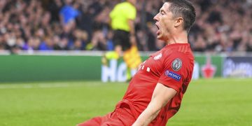 Lewandowski recibió una oferta de ocho millones de euros por año del Barcelona