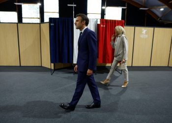 Macron fue reelecto en segunda vuelta en Francia, pero con dificultades inéditas