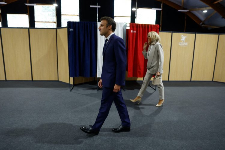 Macron fue reelecto en segunda vuelta en Francia, pero con dificultades inéditas