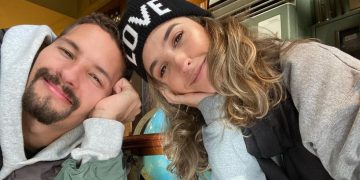 Mau y Sara Escobar anunciaron que están esperando un hijo